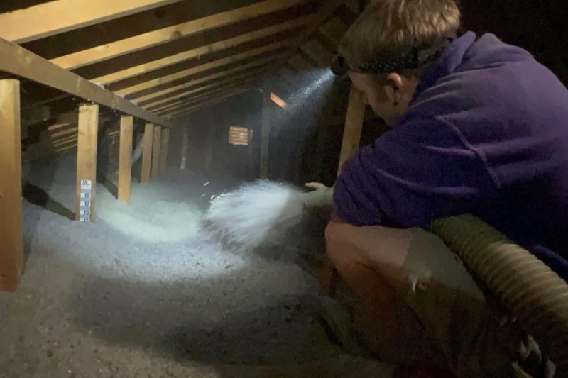 Cellulose foam for attic insulation (1)